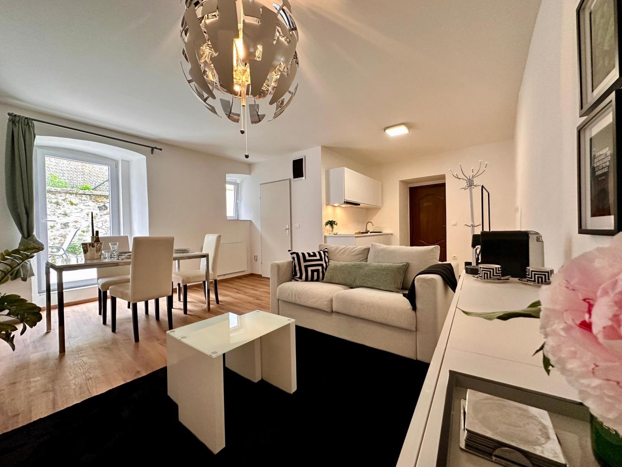 Schoene Ferienwohnung Schottwien Esterno foto